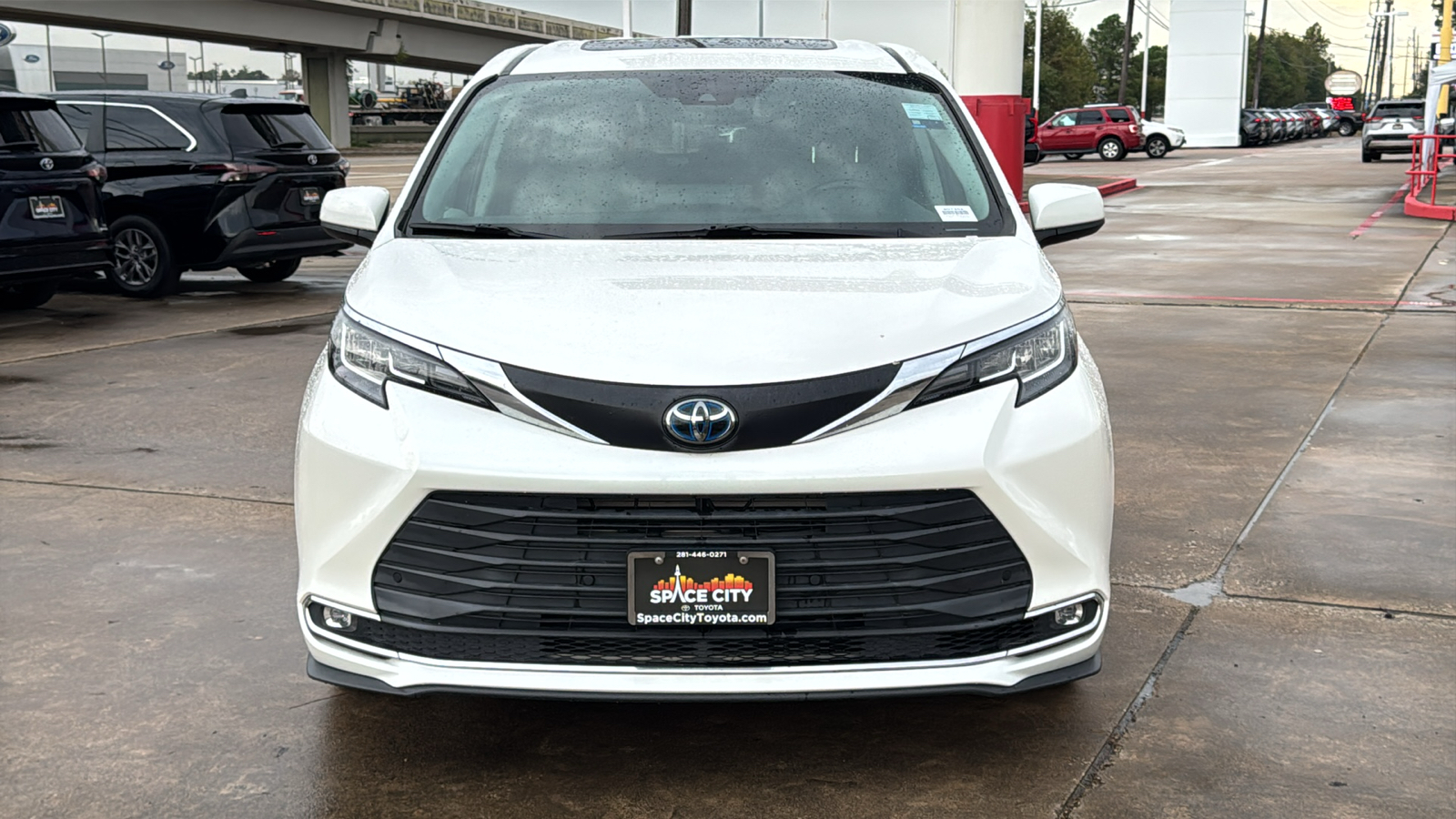 2021 Toyota Sienna XLE 9