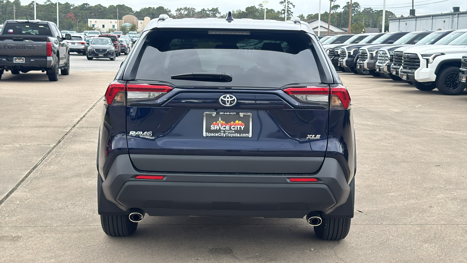 2021 Toyota RAV4 XLE 5