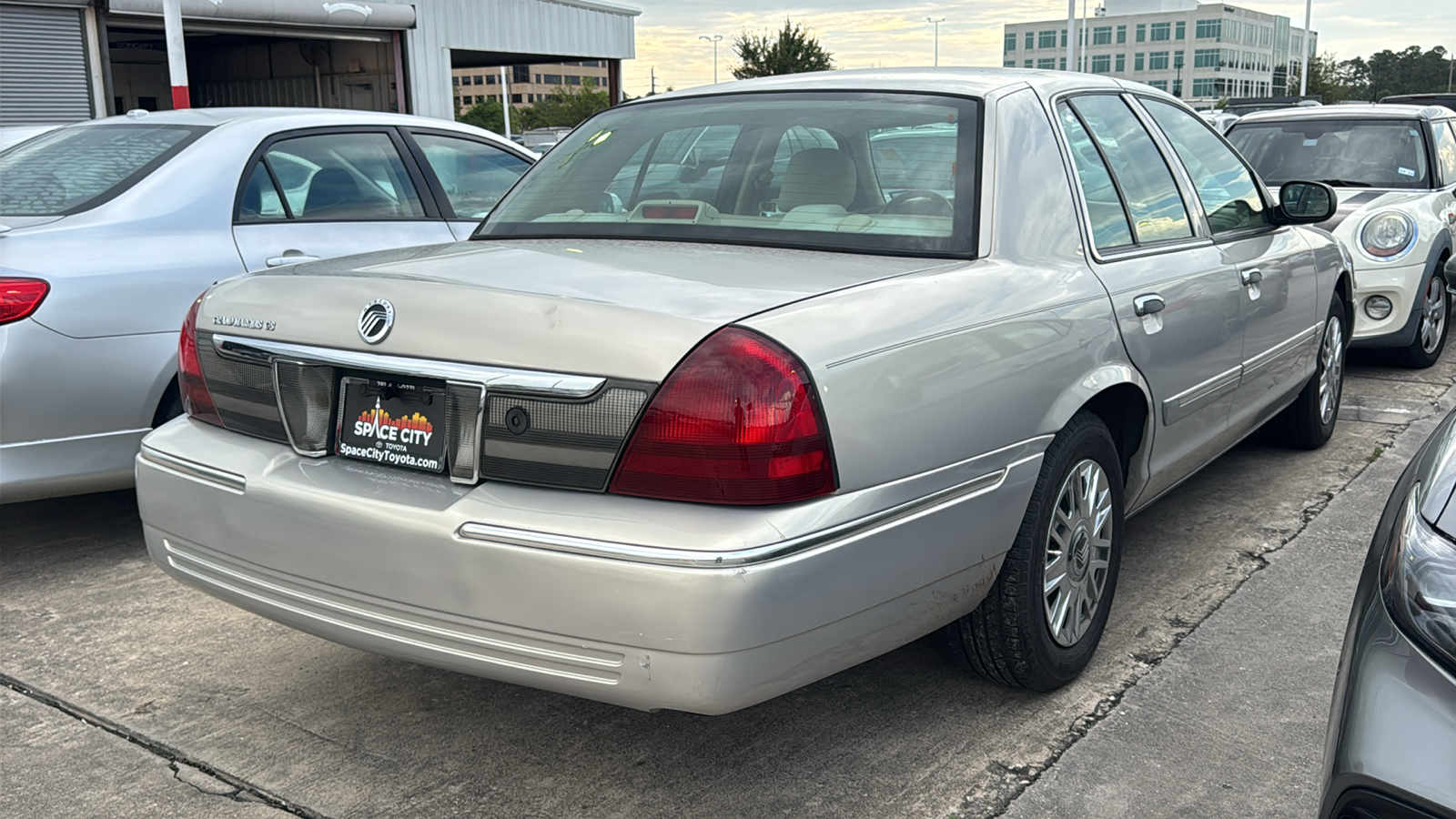 2008 Mercury Grand Marquis GS 4