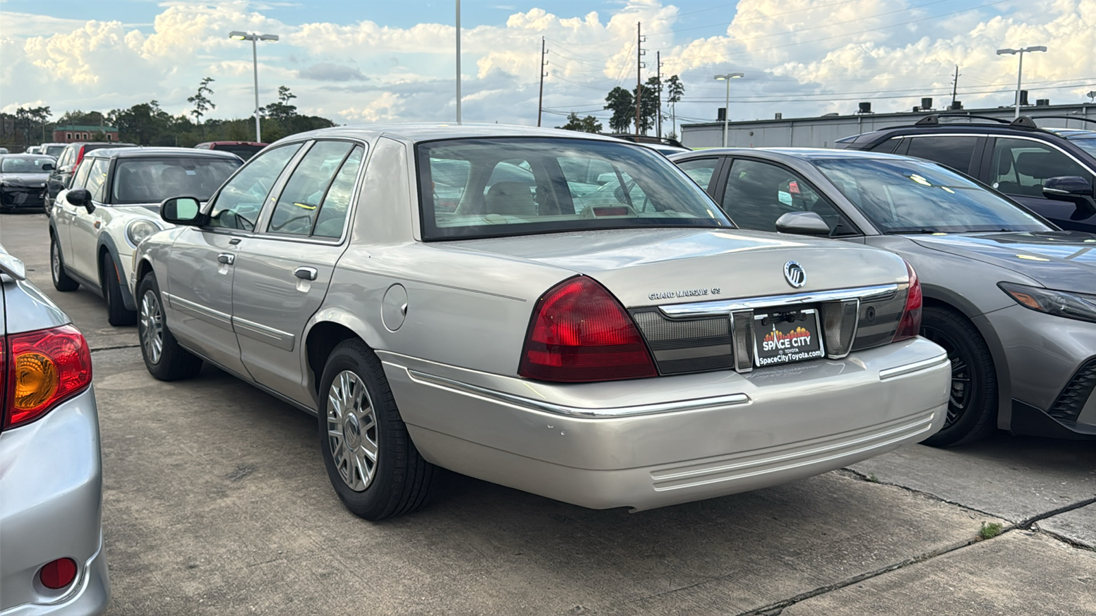 2008 Mercury Grand Marquis GS 6