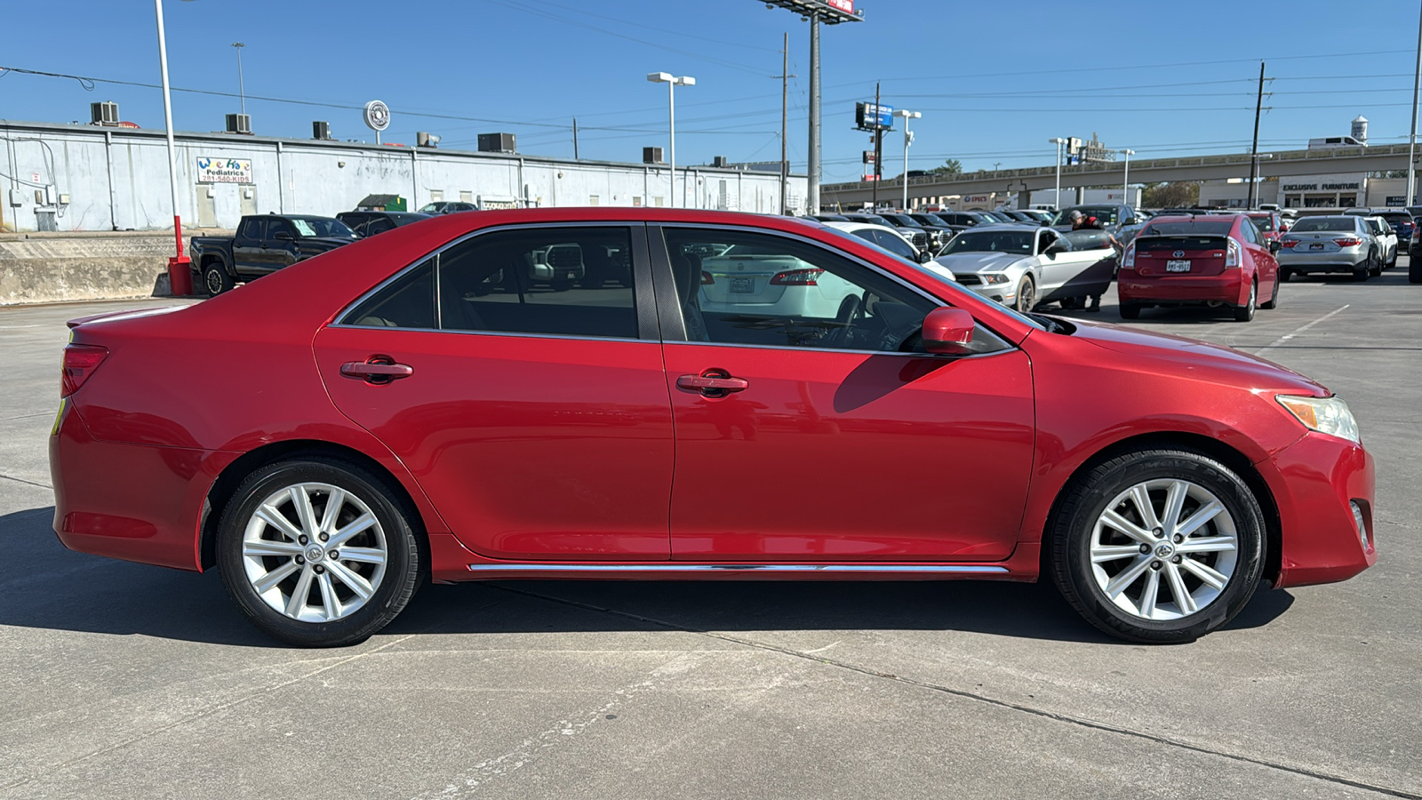 2013 Toyota Camry XLE 9