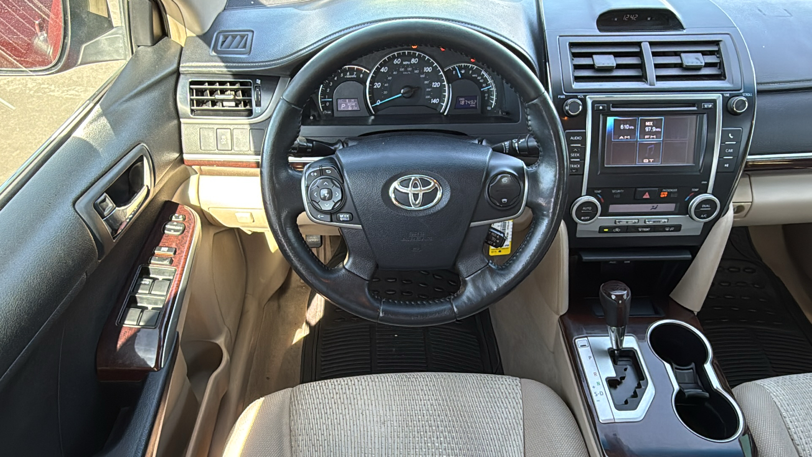 2013 Toyota Camry XLE 20