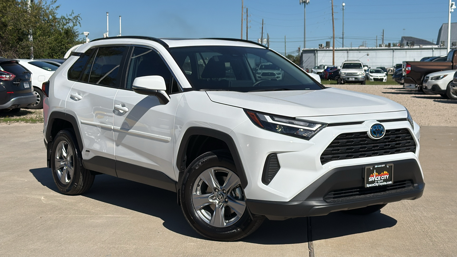 2024 Toyota RAV4 Hybrid XLE 2