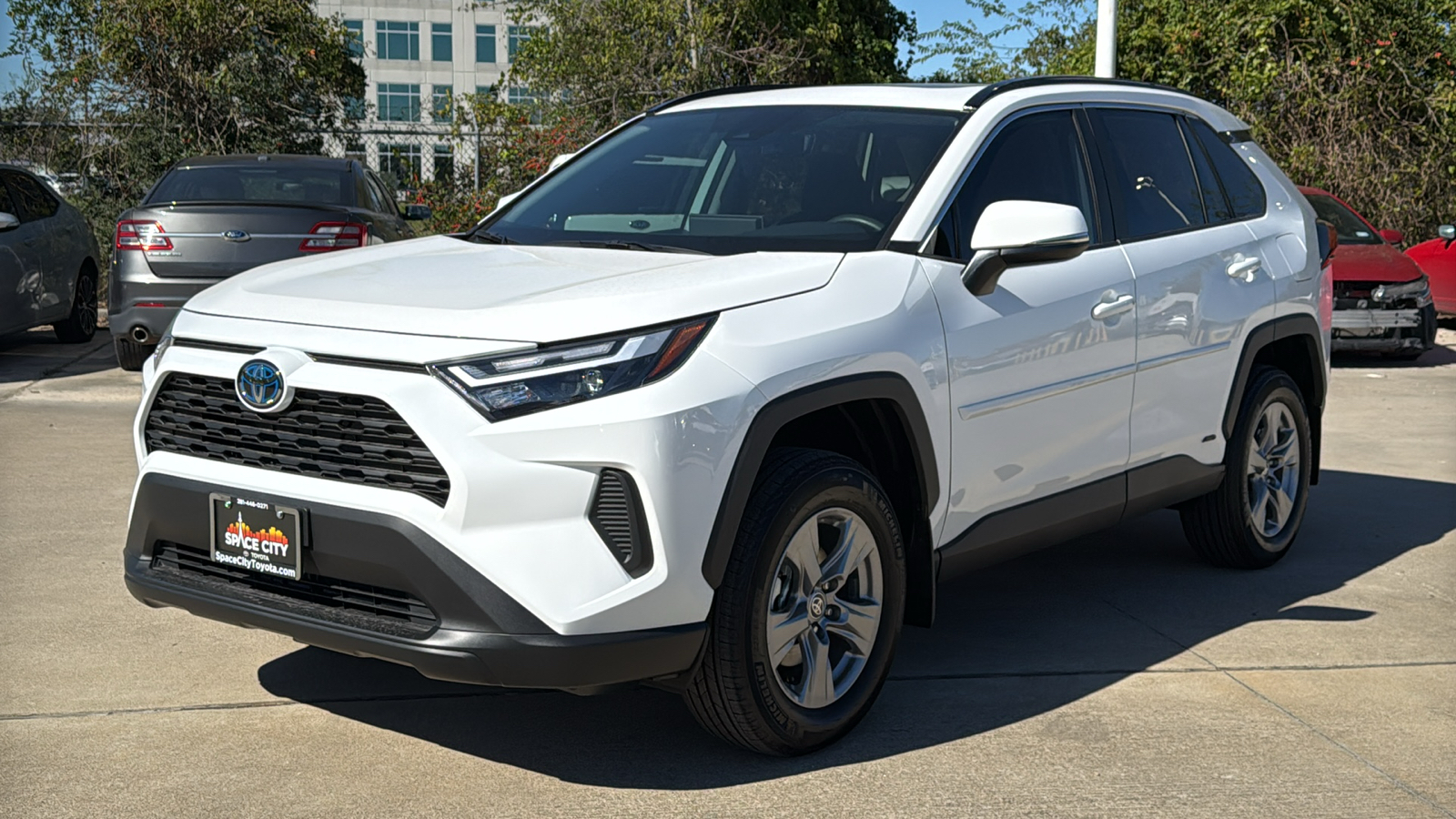 2024 Toyota RAV4 Hybrid XLE 4