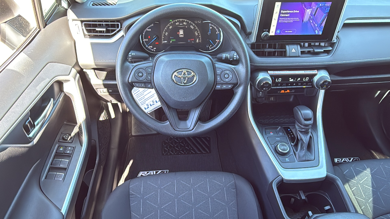 2024 Toyota RAV4 Hybrid XLE 22