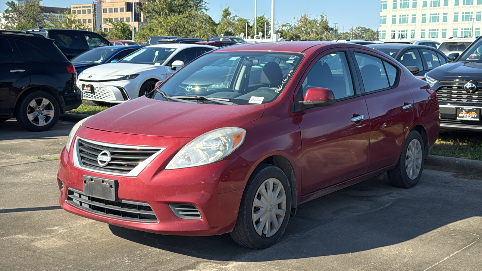 2013 Nissan Versa 1.6 SV 4