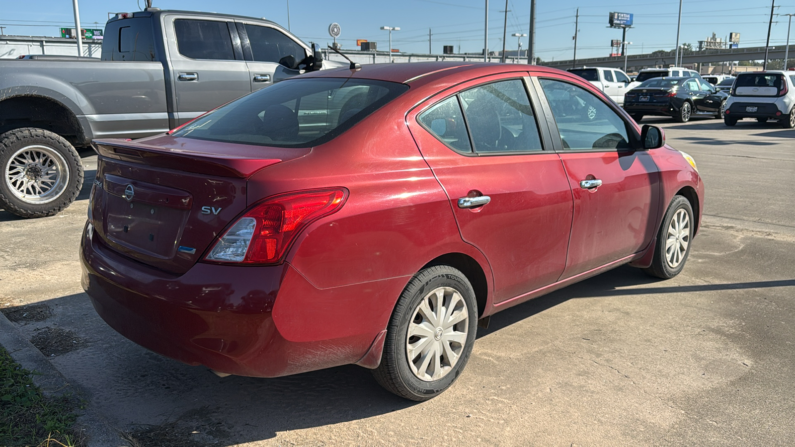 2013 Nissan Versa 1.6 SV 7