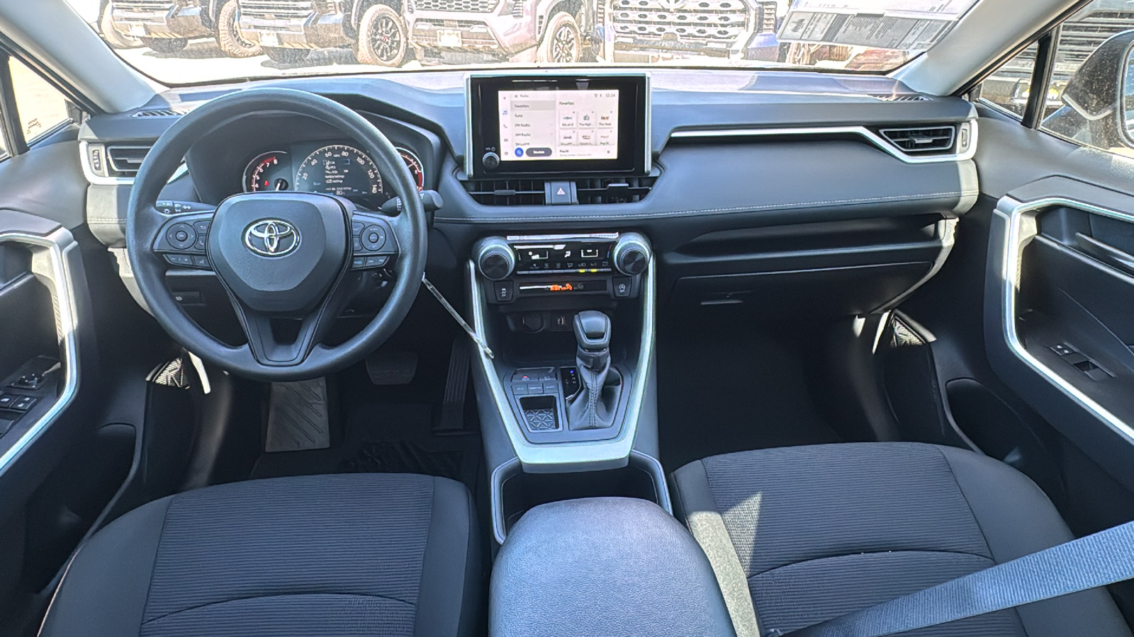 2024 Toyota RAV4 LE 18