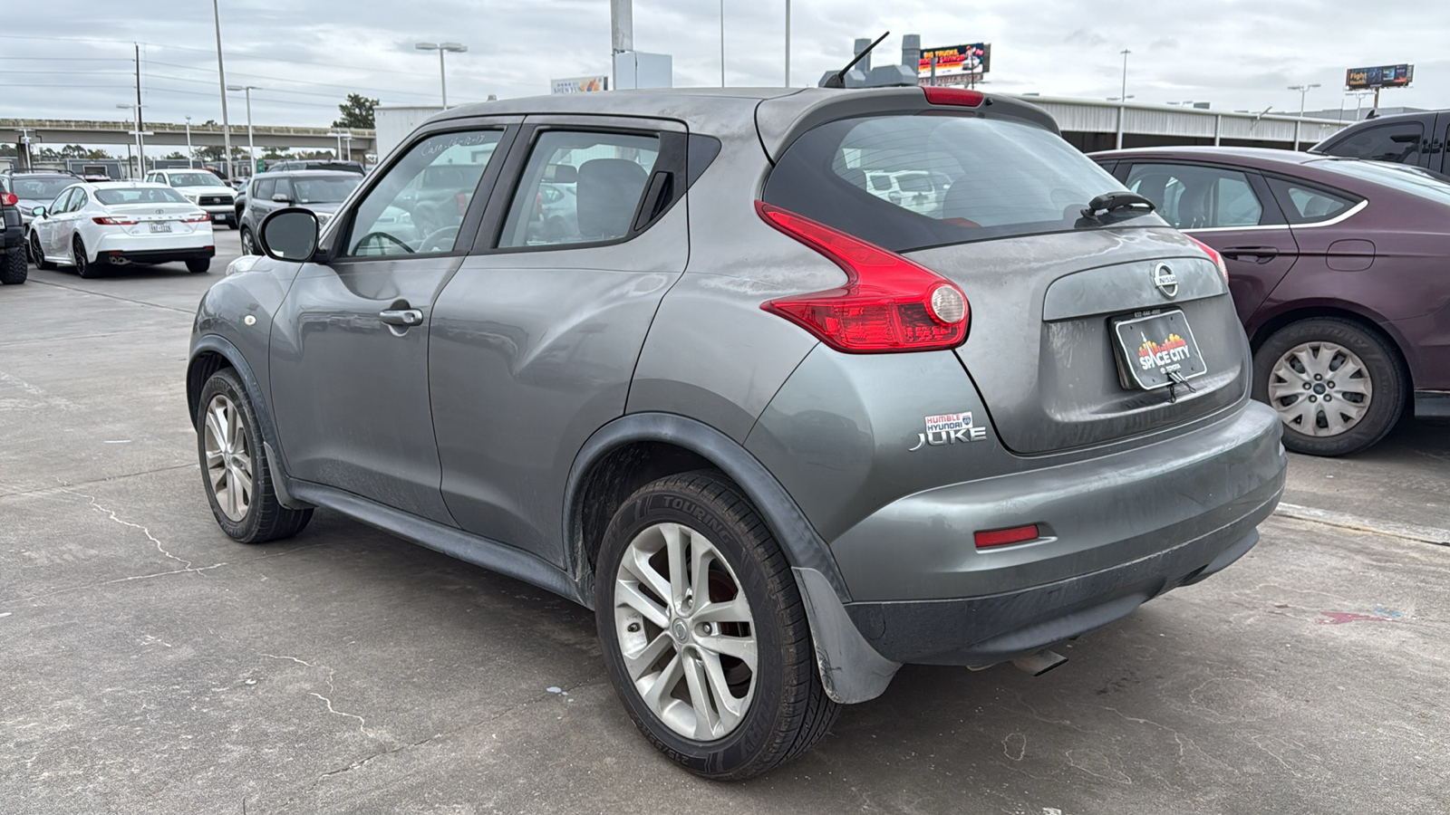 2011 Nissan Juke S 6