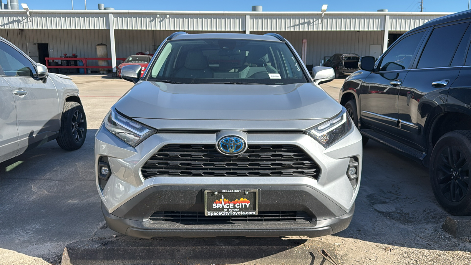 2024 Toyota RAV4 Hybrid XLE Premium 3