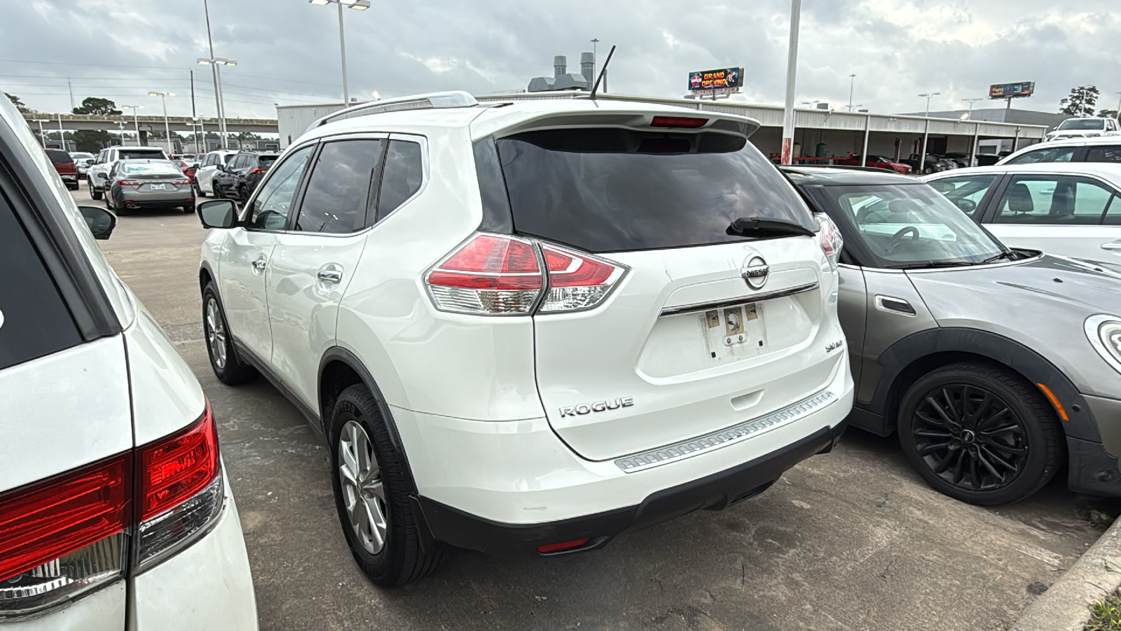 2016 Nissan Rogue SV 5