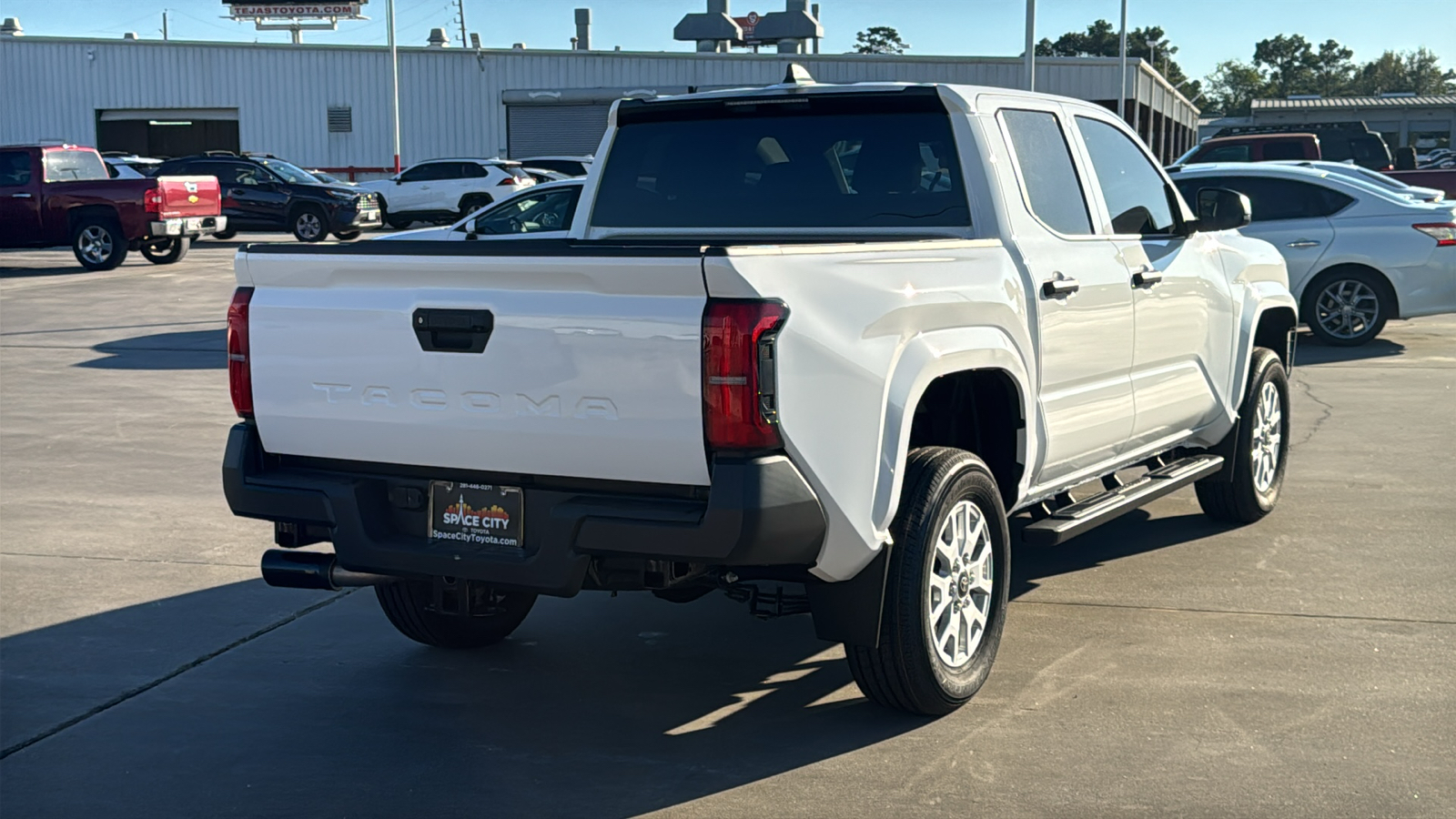 2024 Toyota Tacoma SR 8