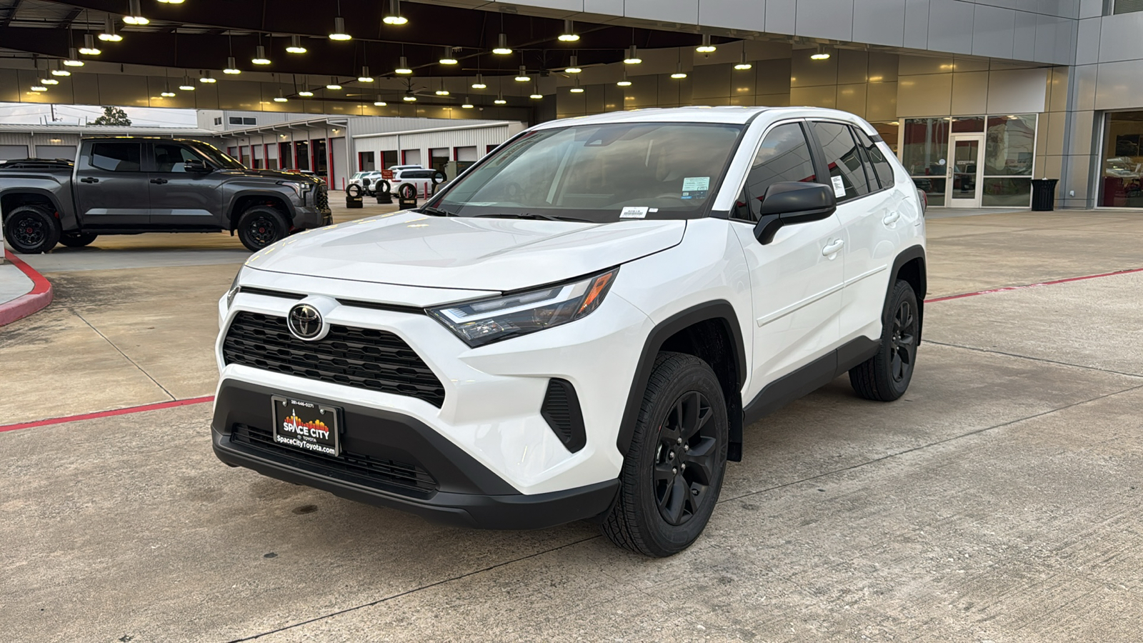 2024 Toyota RAV4 LE 4