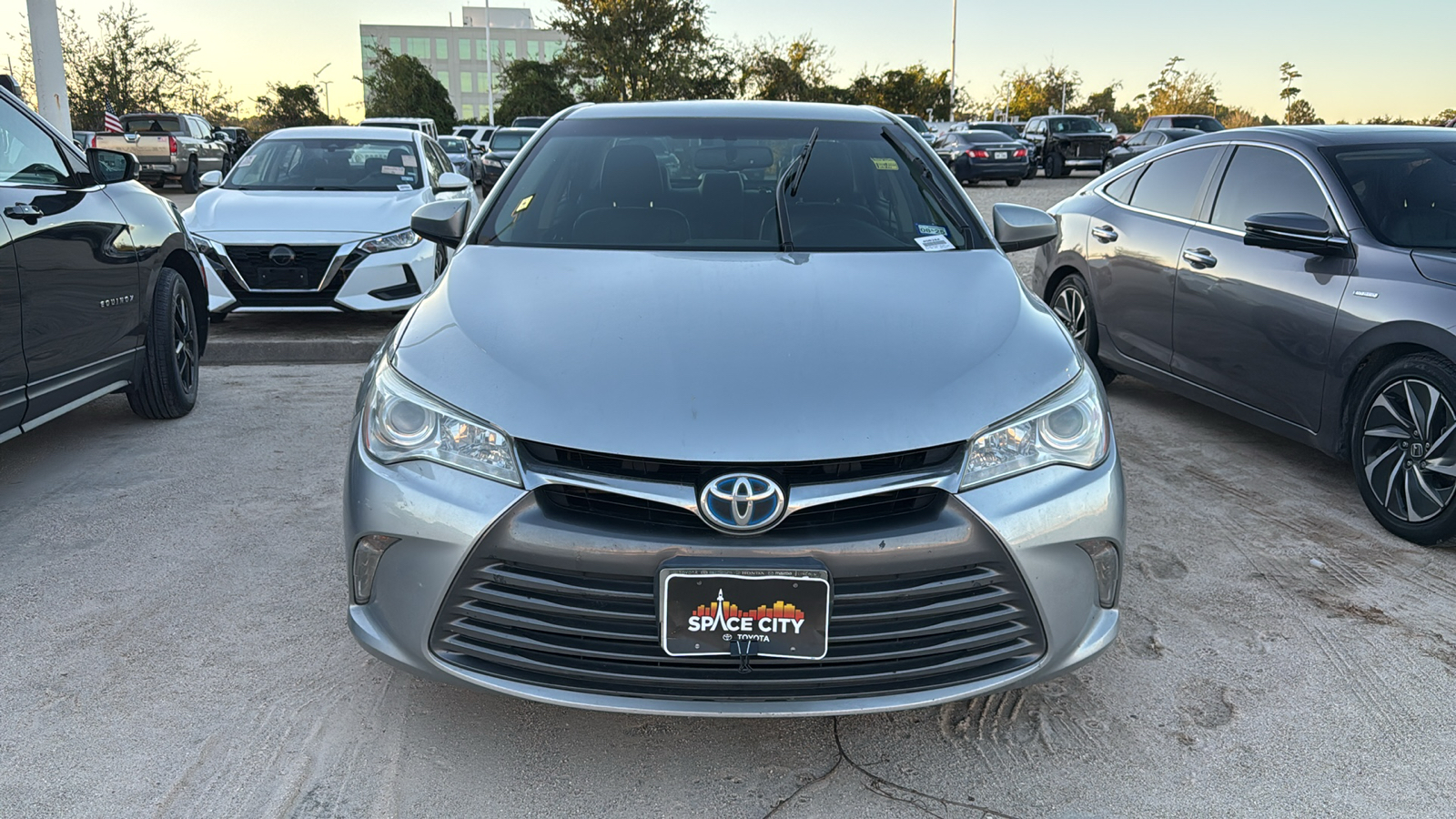 2015 Toyota Camry Hybrid  3