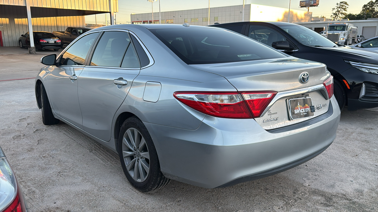 2015 Toyota Camry Hybrid  5