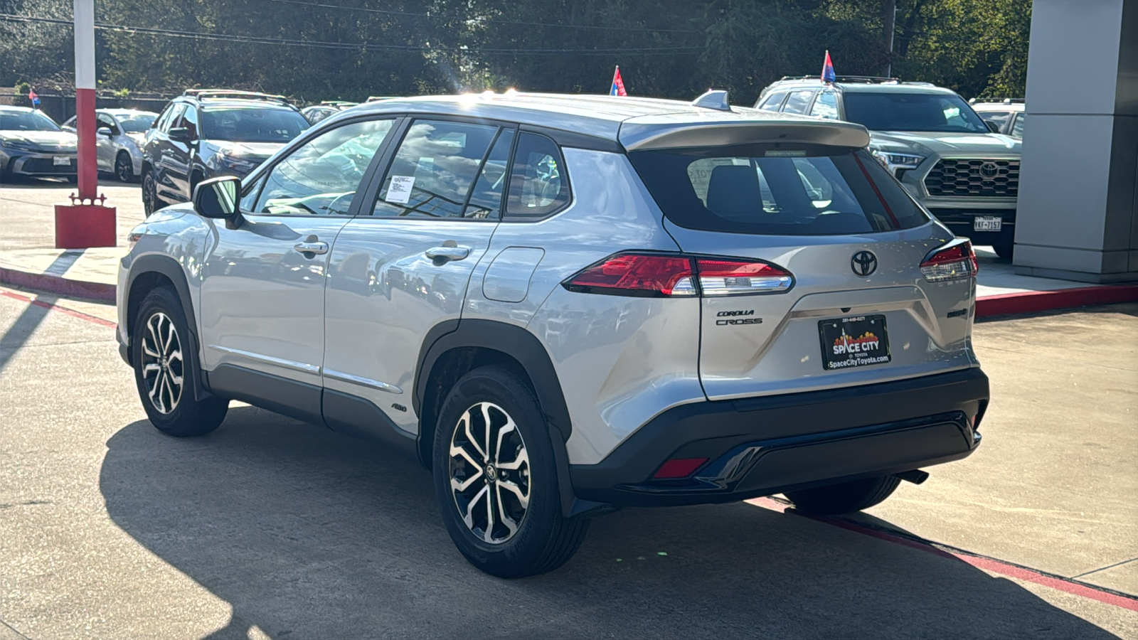 2024 Toyota Corolla Cross Hybrid S 6