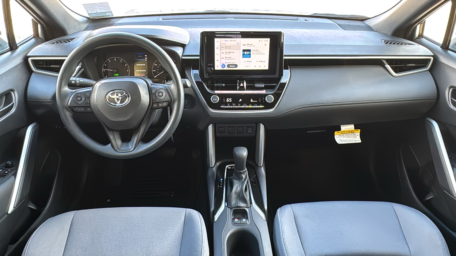 2024 Toyota Corolla Cross Hybrid S 18