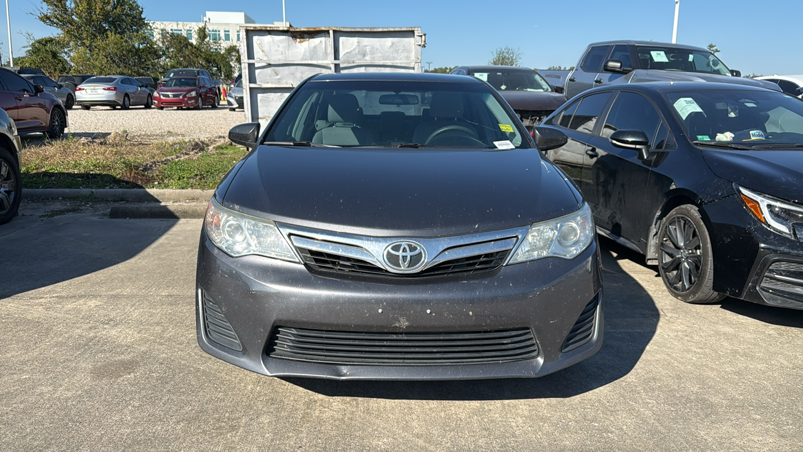 2014 Toyota Camry LE 3