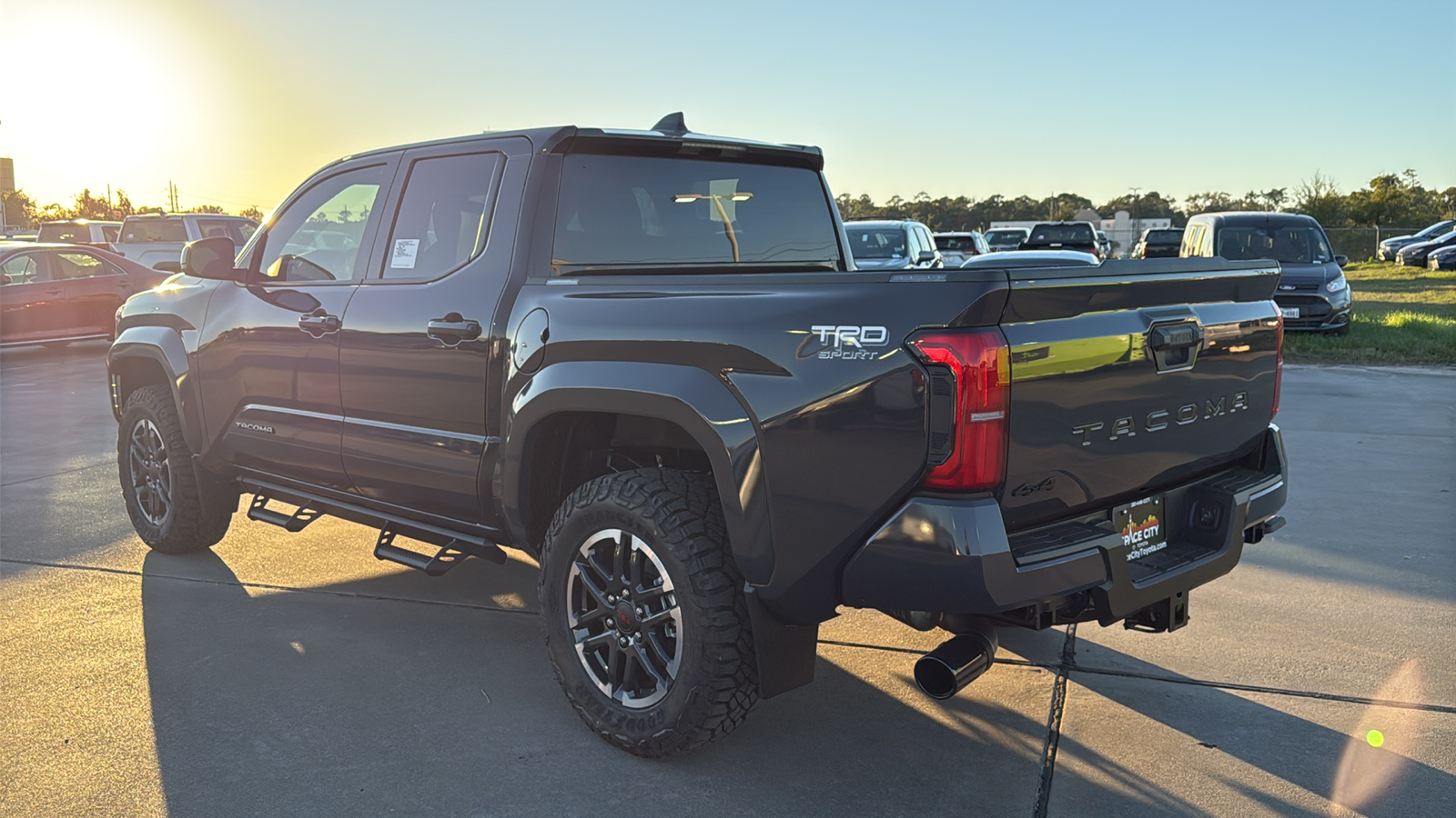 2024 Toyota Tacoma TRD Sport 6