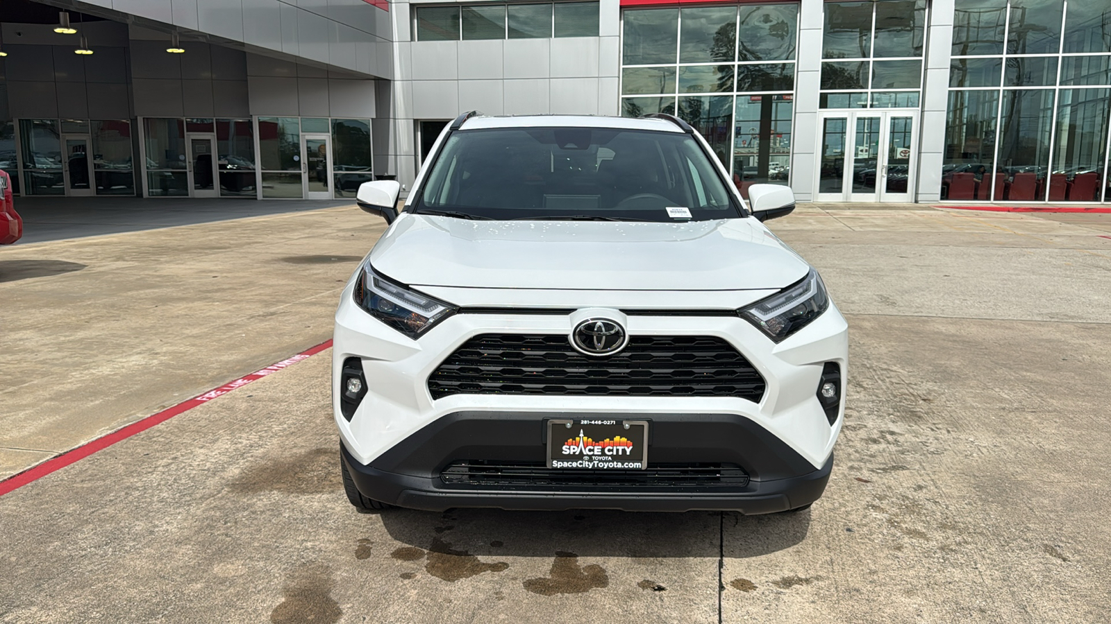 2024 Toyota RAV4 XLE Premium 3