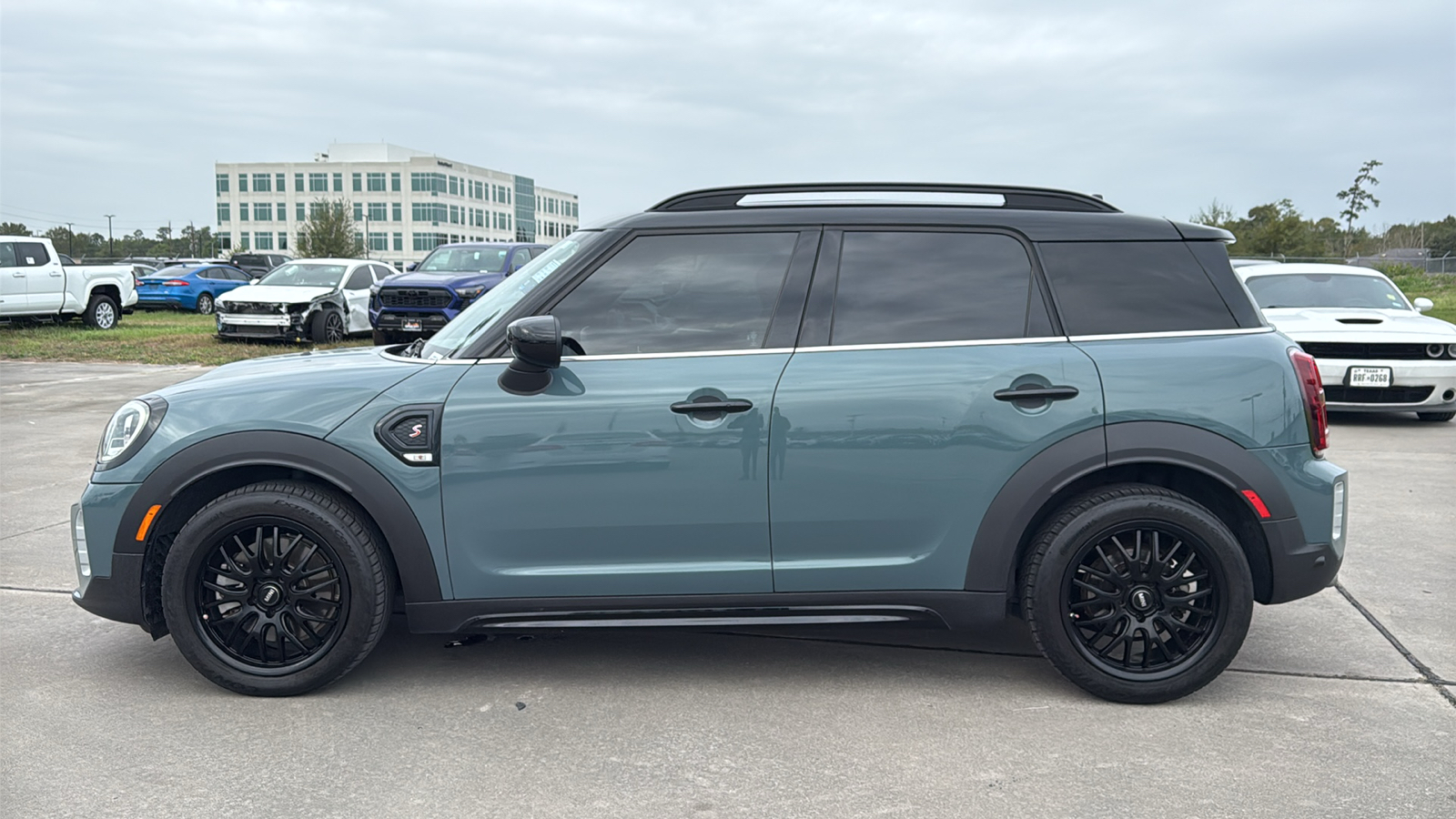 2021 MINI Cooper S Countryman Signature 5