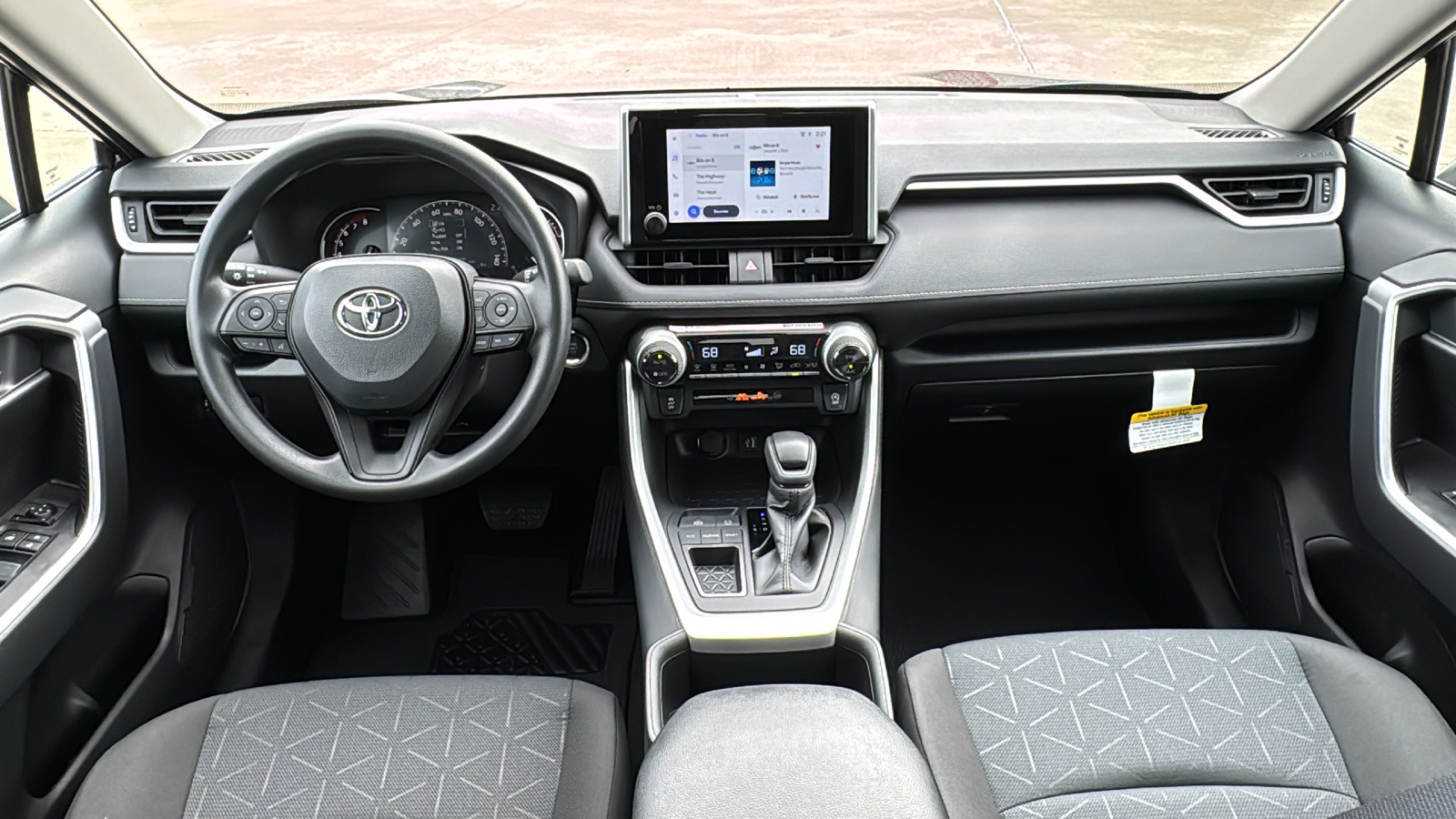 2024 Toyota RAV4 XLE 20