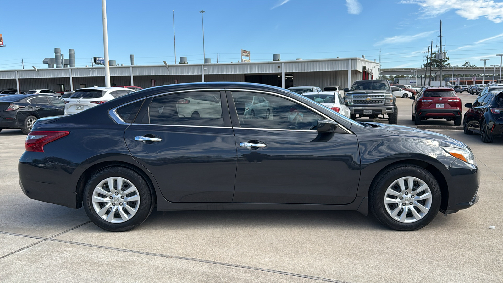 2018 Nissan Altima 2.5 S 10