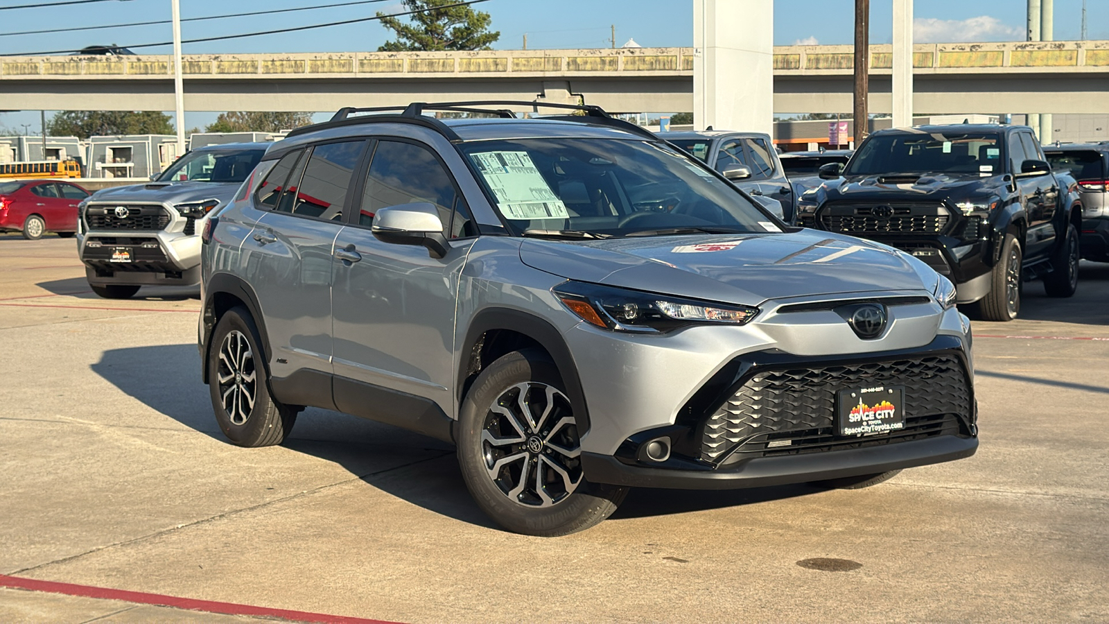 2024 Toyota Corolla Cross Hybrid SE 2