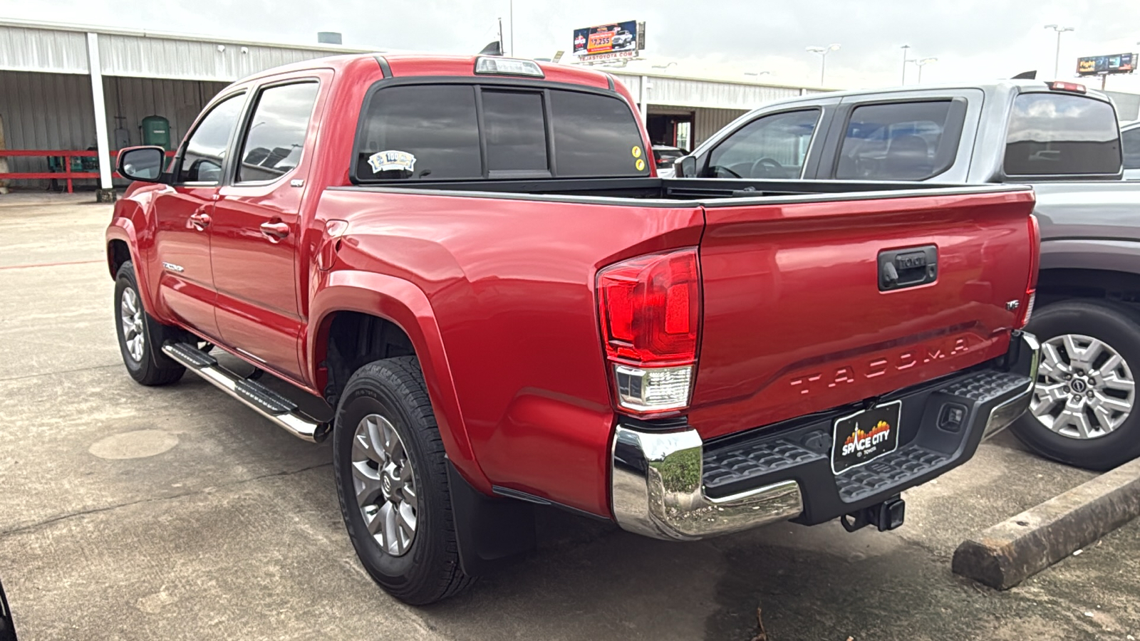 2017 Toyota Tacoma  5