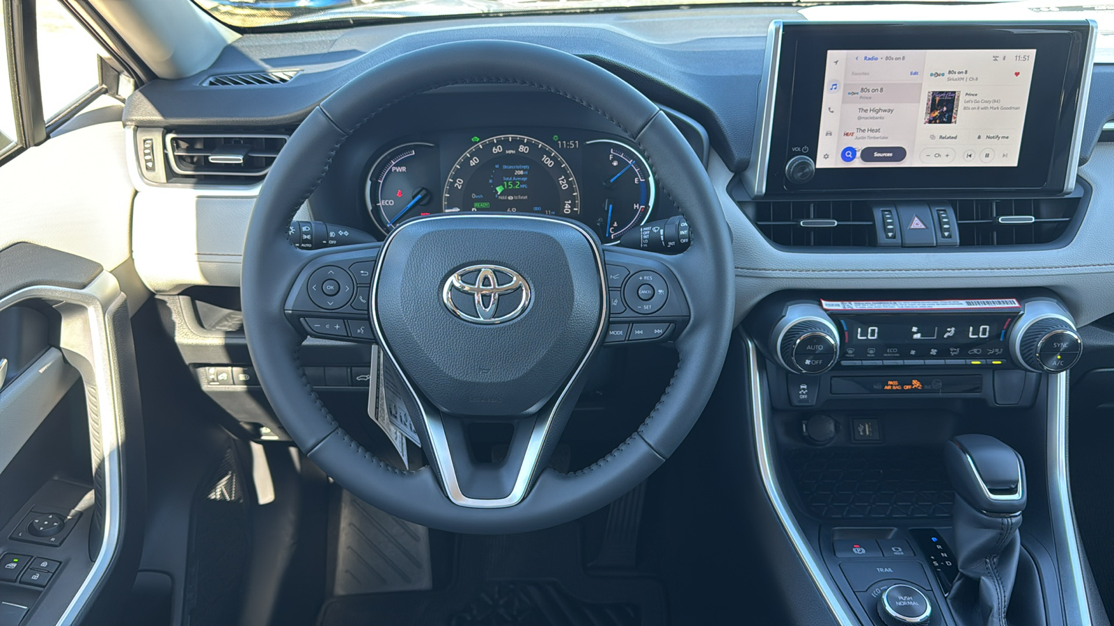 2024 Toyota RAV4 Hybrid XLE Premium 19