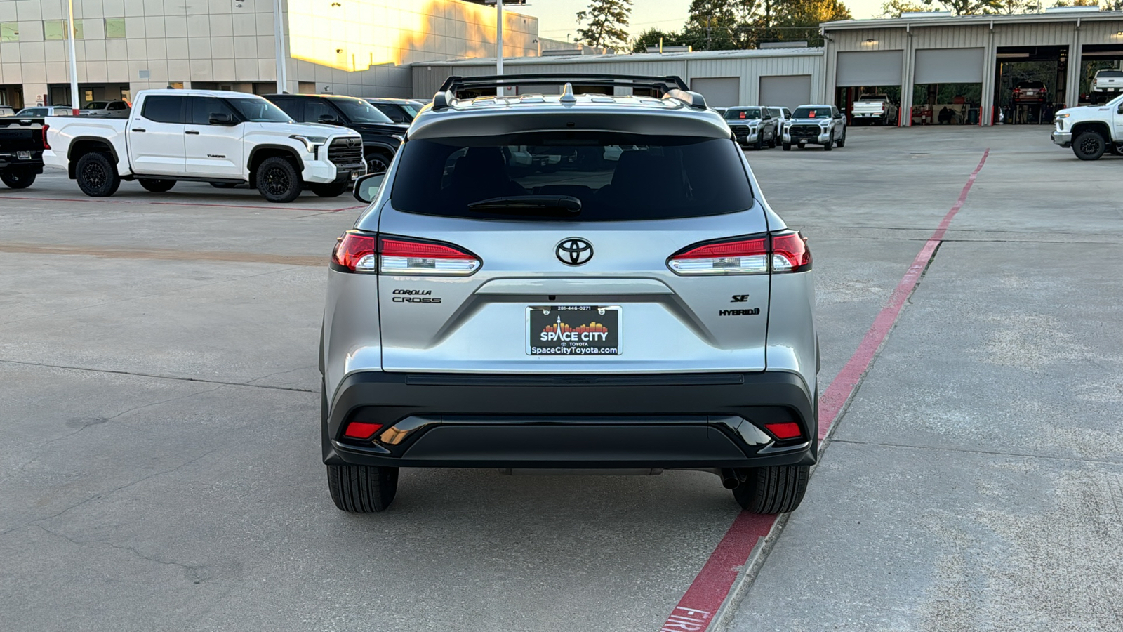 2024 Toyota Corolla Cross Hybrid SE 6