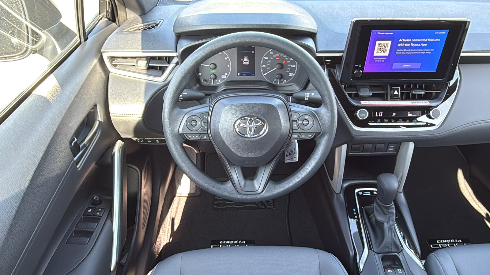 2024 Toyota Corolla Cross Hybrid S 19