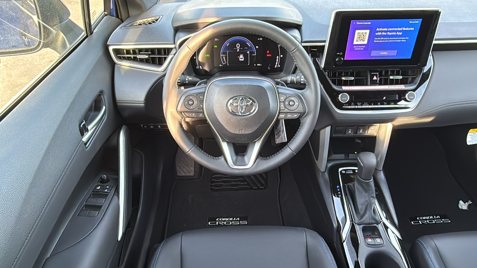 2024 Toyota Corolla Cross Hybrid XSE 22