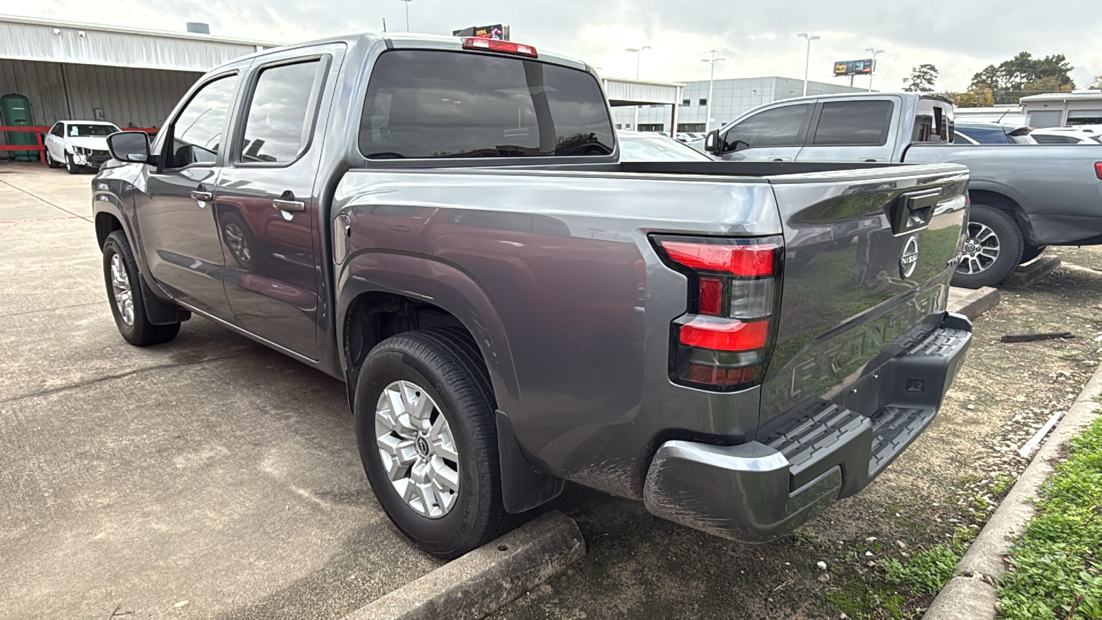 2022 Nissan Frontier SV 5