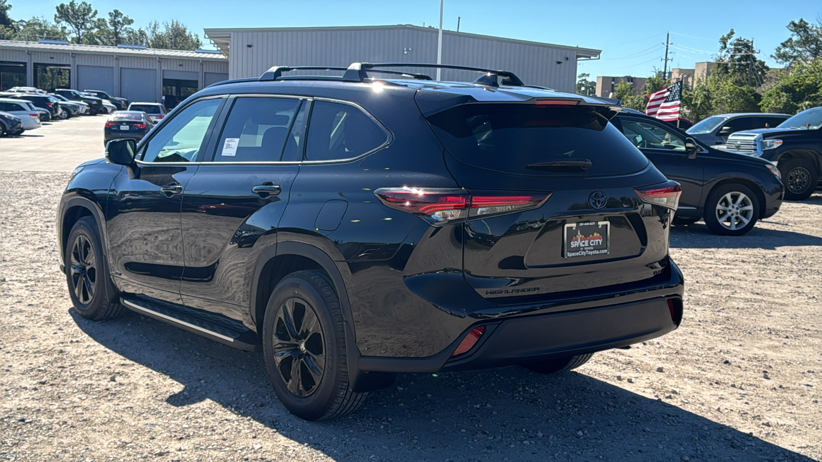 2024 Toyota Highlander Hybrid XLE 5