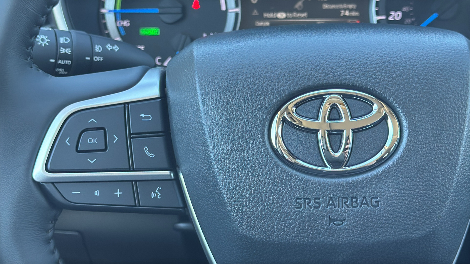 2024 Toyota Highlander Hybrid XLE 21