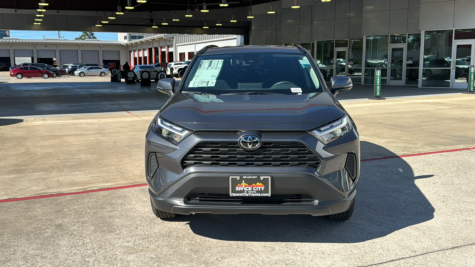 2024 Toyota RAV4 XLE 3