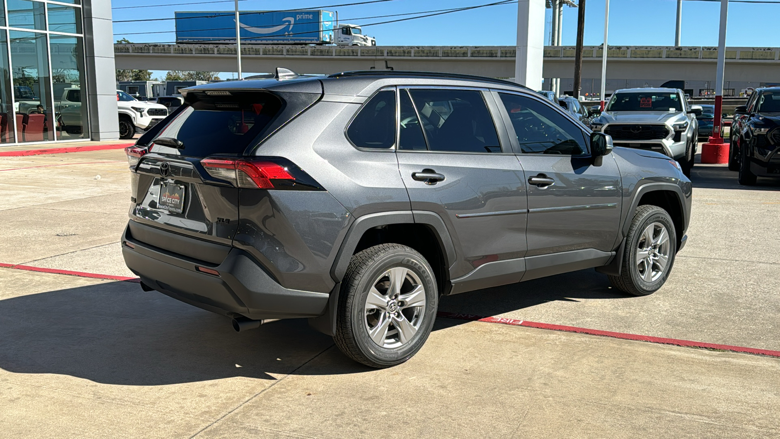 2024 Toyota RAV4 XLE 9