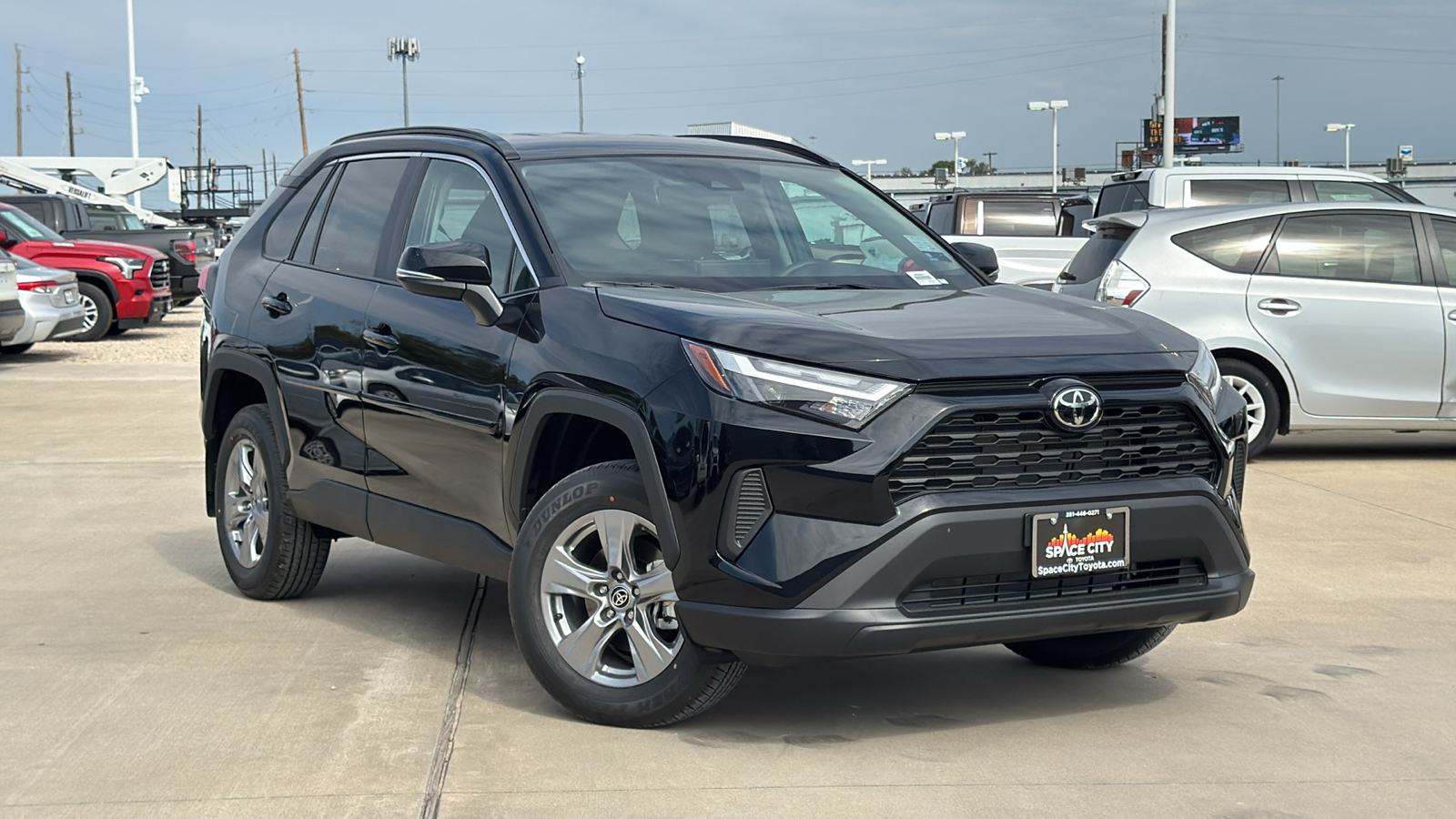 2024 Toyota RAV4 XLE 2