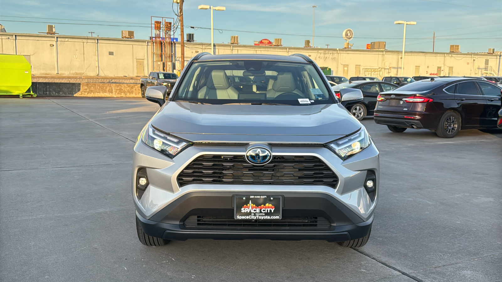 2024 Toyota RAV4 Hybrid XLE Premium 3