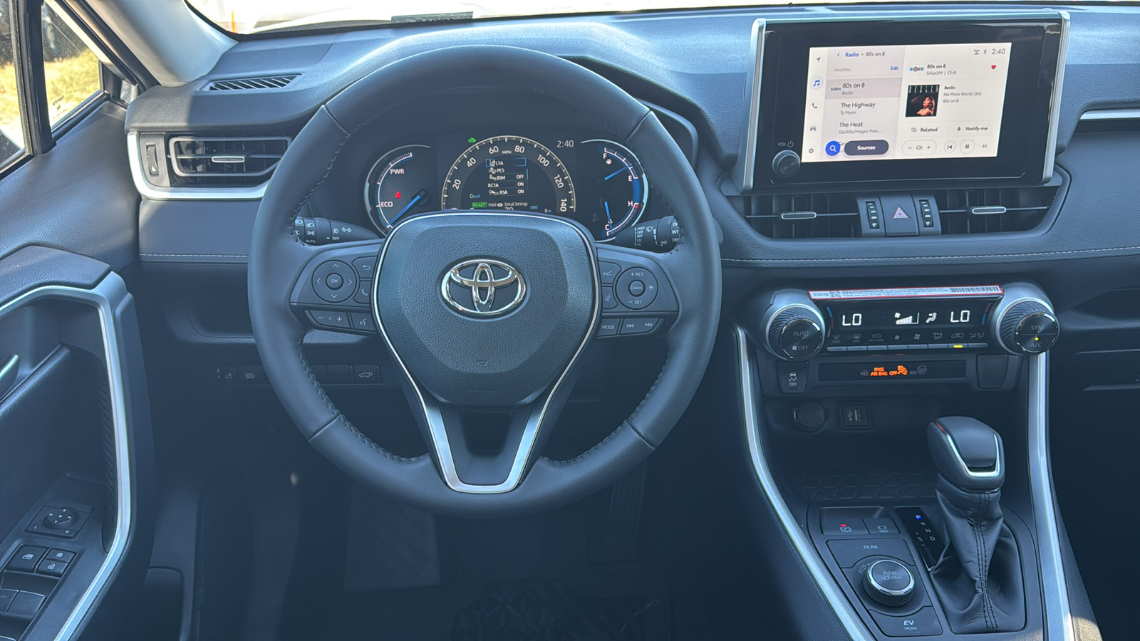 2024 Toyota RAV4 Hybrid XLE Premium 21