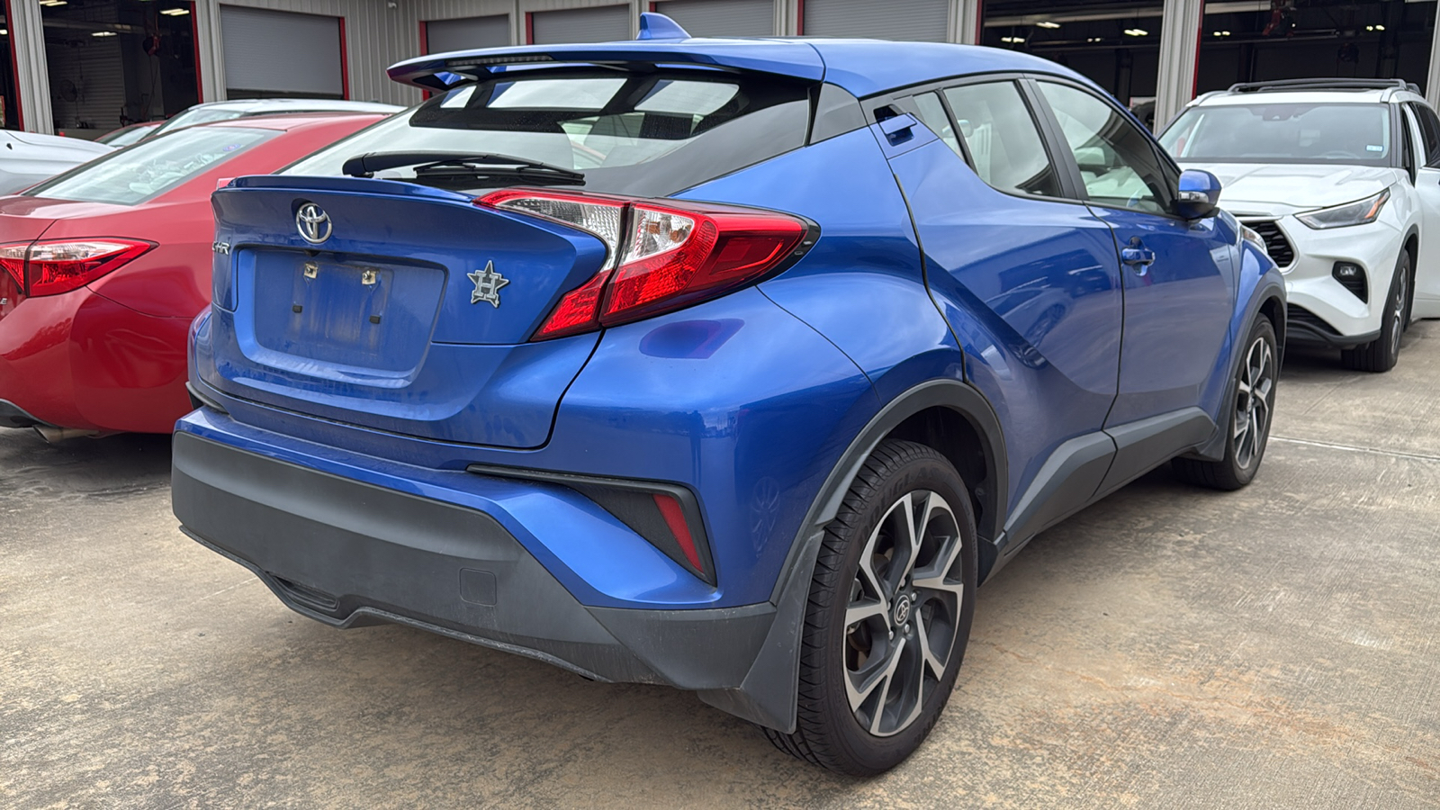 2021 Toyota C-HR LE 6