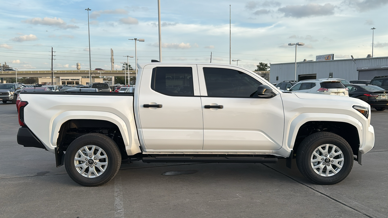 2024 Toyota Tacoma SR 10