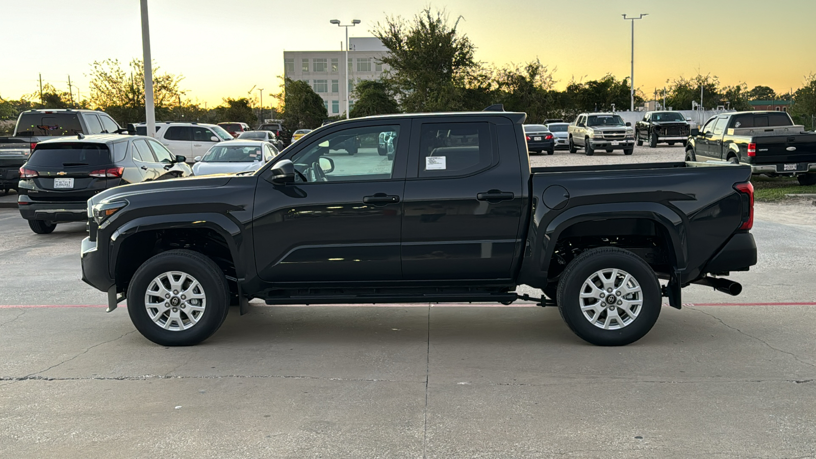 2024 Toyota Tacoma SR 4