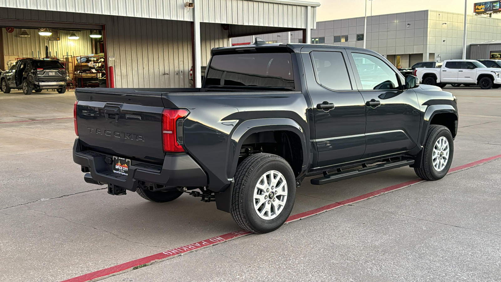 2024 Toyota Tacoma SR 8