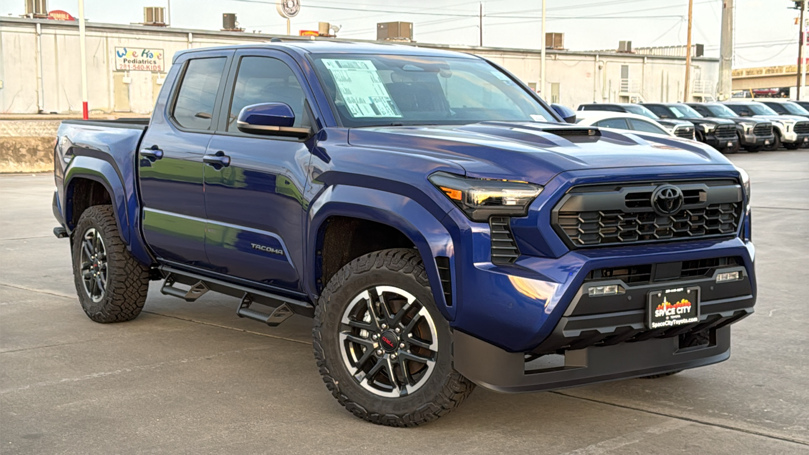 2024 Toyota Tacoma TRD Sport 2