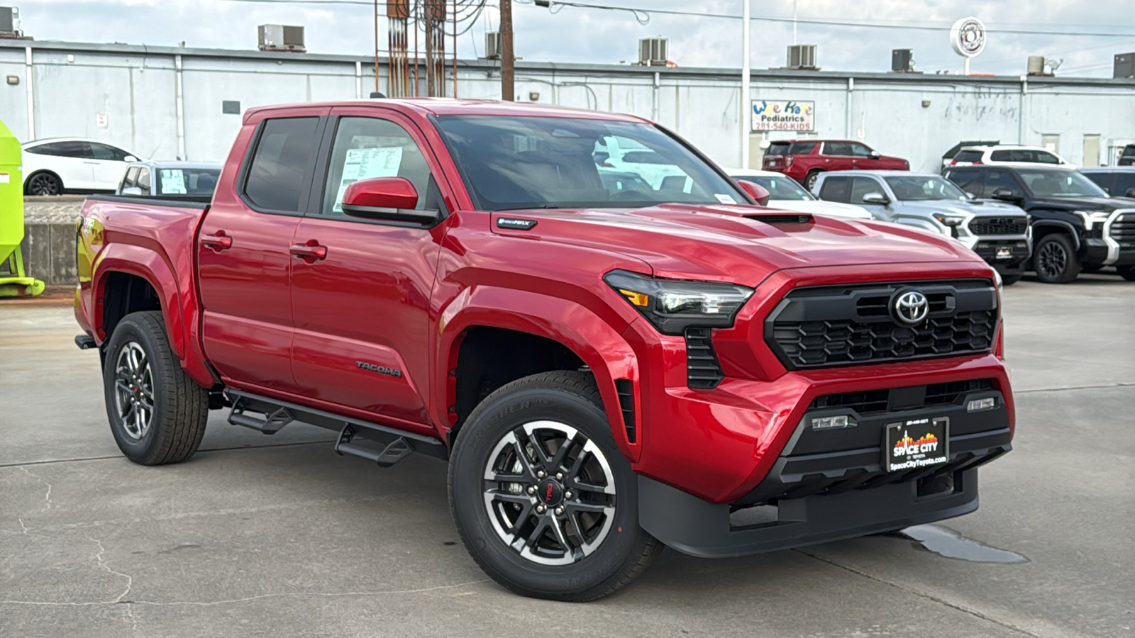 2024 Toyota Tacoma Hybrid  2