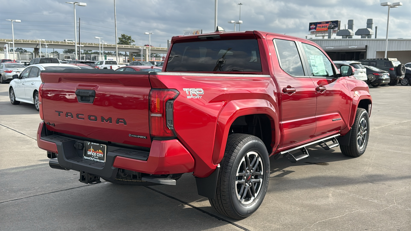 2024 Toyota Tacoma Hybrid  9