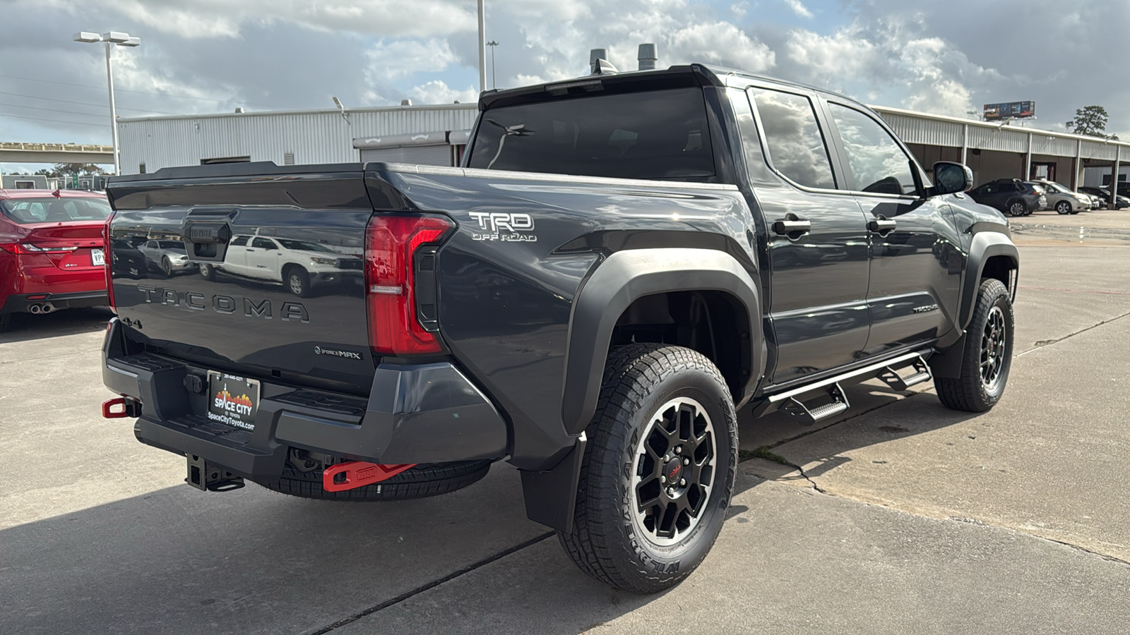 2024 Toyota Tacoma Hybrid  8