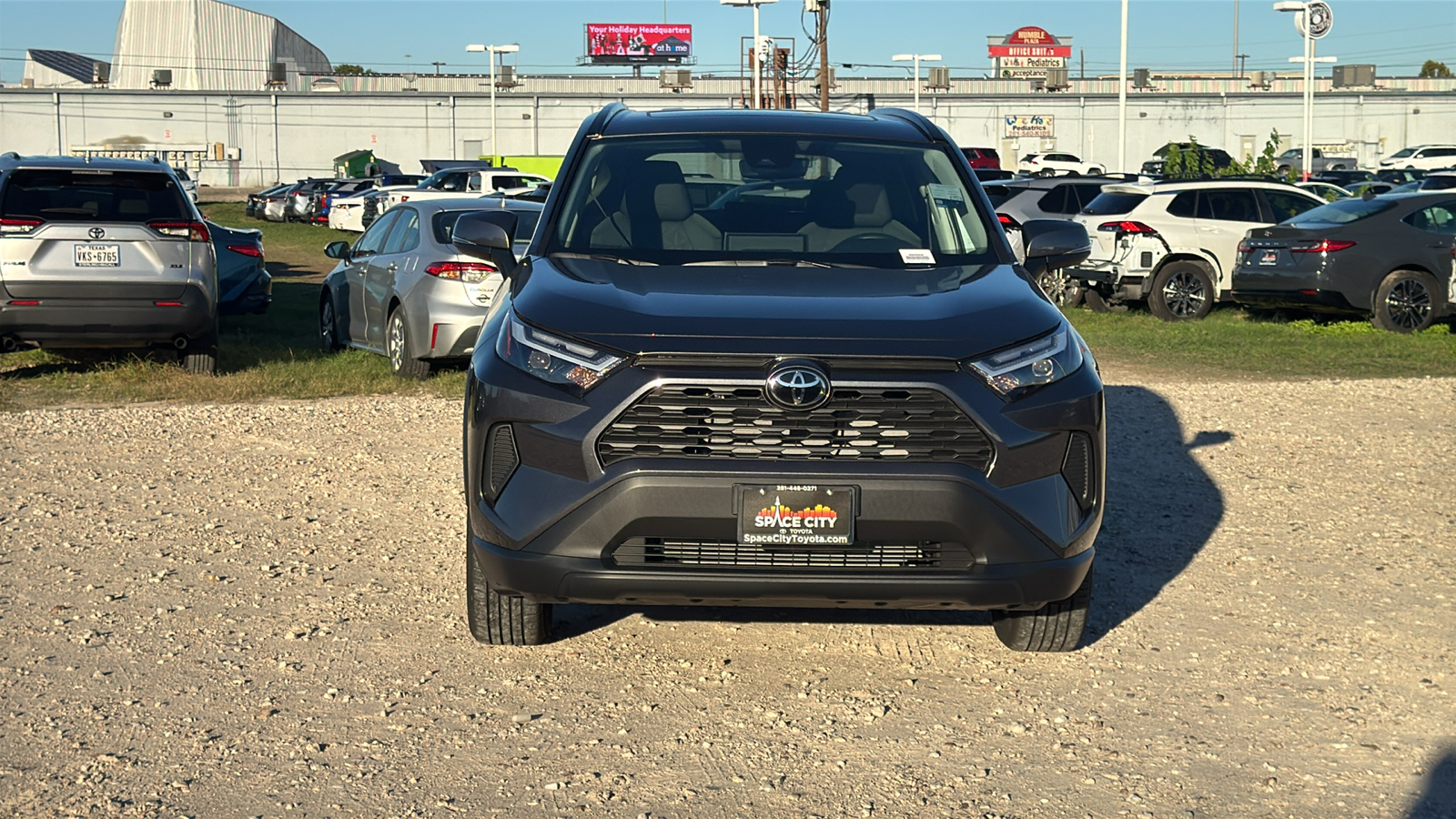 2024 Toyota RAV4 XLE 3